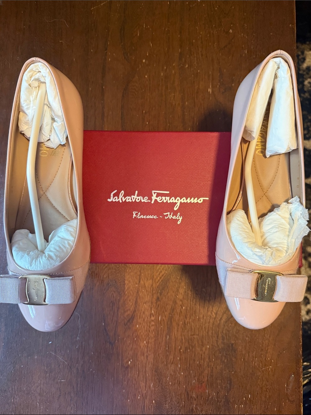 Salvatore Ferragamo Pale Pink Patent Varina Bow Flats - Picture 4 of 5